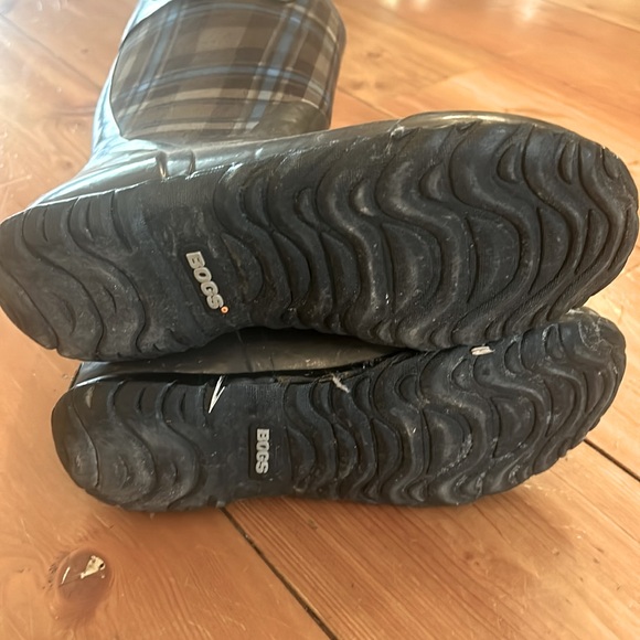 Bogs Women's Waterproof Hampton Plaid Boots. 71779-249. Women’s size 6 - Picture 3 of 4